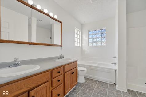 5986 Hall Road Plainfield IN 46168