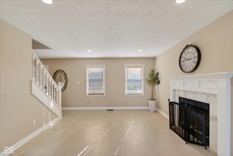5986 Hall Road Plainfield IN 46168