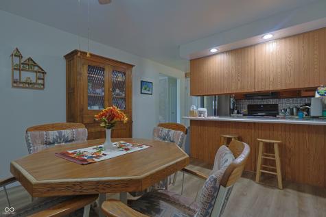 5120 Navajo Court Columbus IN 47203