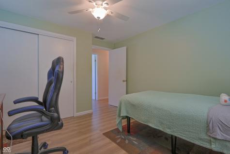 5120 Navajo Court Columbus IN 47203