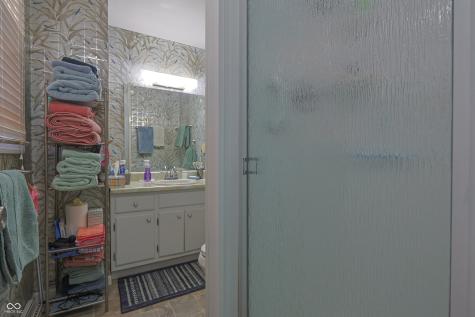 5120 Navajo Court Columbus IN 47203