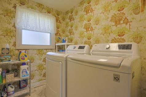 5120 Navajo Court Columbus IN 47203