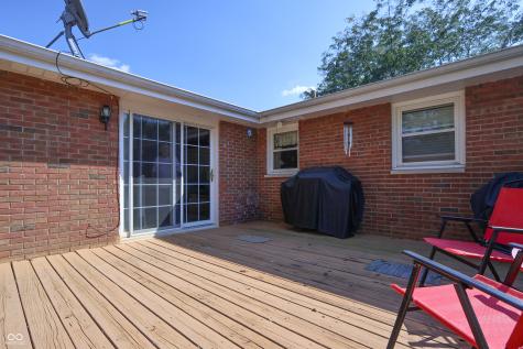 5120 Navajo Court Columbus IN 47203