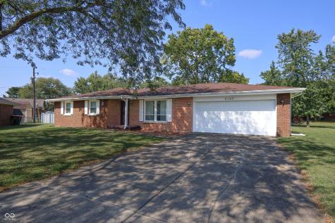 5120 Navajo Court Columbus IN 47203