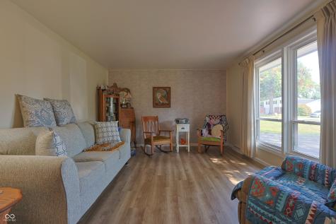 5120 Navajo Court Columbus IN 47203