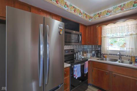 5120 Navajo Court Columbus IN 47203