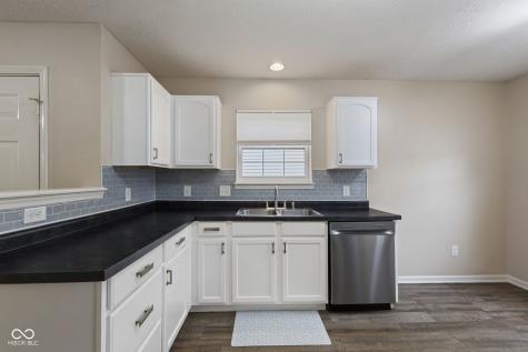 970 Lincoln Park West Drive Greenwood IN 46142