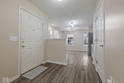 970 Lincoln Park West Drive Greenwood IN 46142