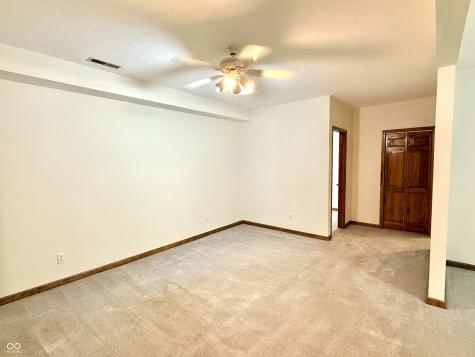 180 Oakbrook Drive Columbus IN 47201