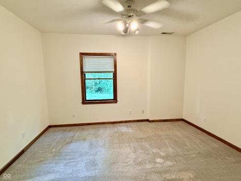 180 Oakbrook Drive Columbus IN 47201