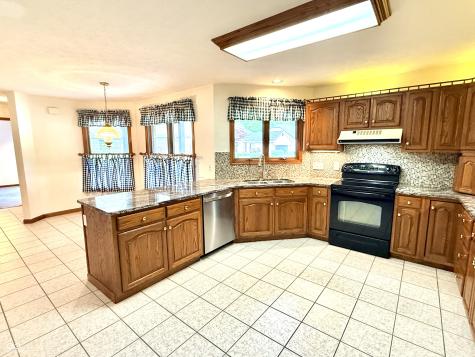 180 Oakbrook Drive Columbus IN 47201