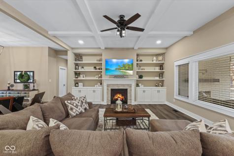 5459 Chancery Boulevard Greenwood IN 46143