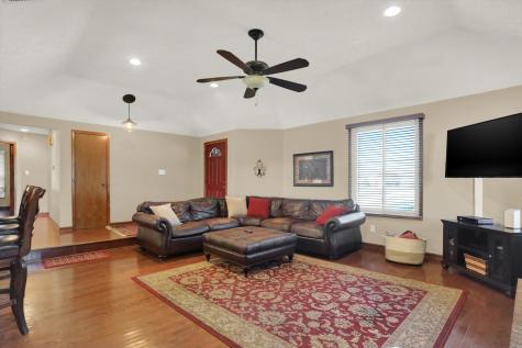 10221 E Thompson Road Indianapolis IN 46239