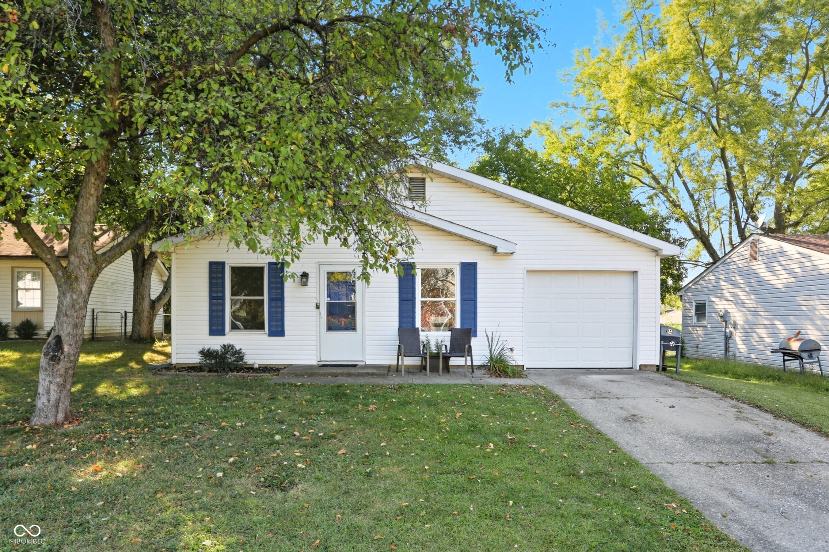 8050 Winchester Place Indianapolis IN 46227
