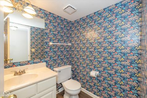 5818 Common Circle Indianapolis IN 46220
