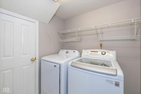 5818 Common Circle Indianapolis IN 46220