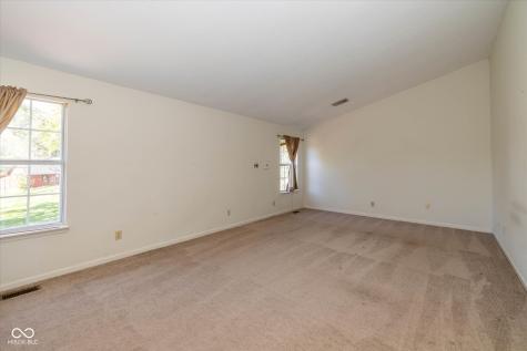 5818 Common Circle Indianapolis IN 46220