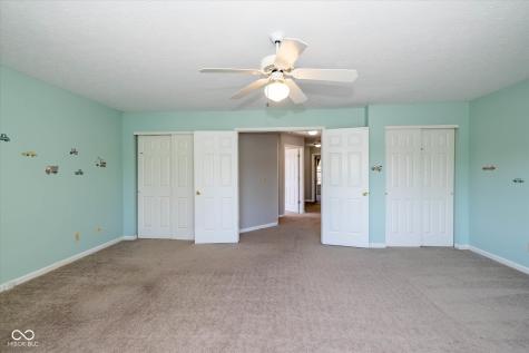 5818 Common Circle Indianapolis IN 46220