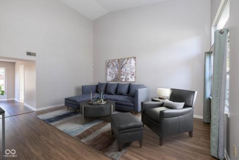 5818 Common Circle Indianapolis IN 46220