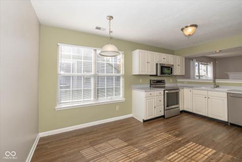 5818 Common Circle Indianapolis IN 46220