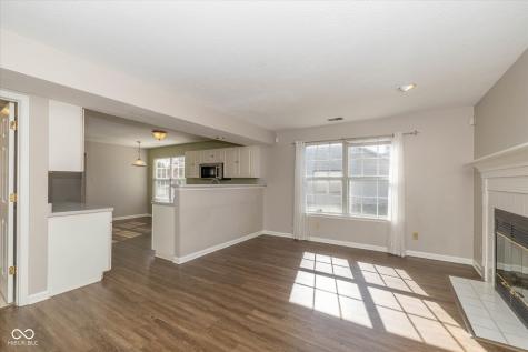 5818 Common Circle Indianapolis IN 46220