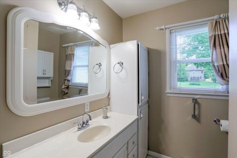 1225 E 105th Street Indianapolis IN 46280