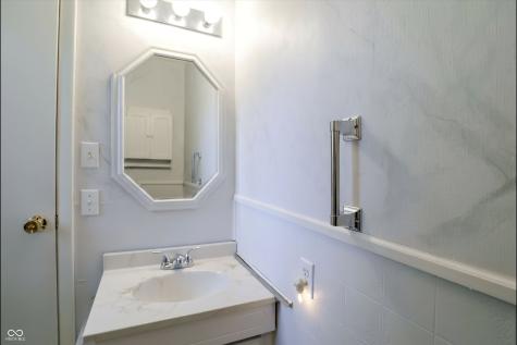 1225 E 105th Street Indianapolis IN 46280