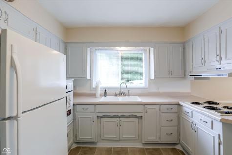1225 E 105th Street Indianapolis IN 46280