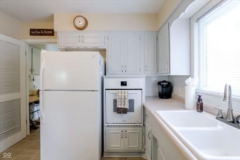 1225 E 105th Street Indianapolis IN 46280