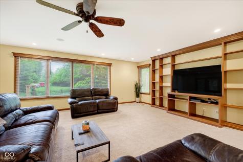 1915 Winding Ridge Avenue Indianapolis IN 46217