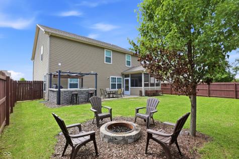 18195 Pennsy Way Westfield IN 46074