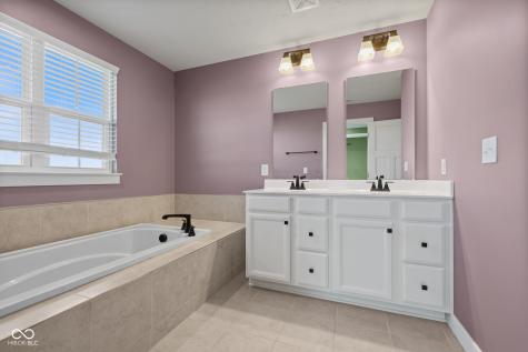 19214 Foley Drive Westfield IN 46074
