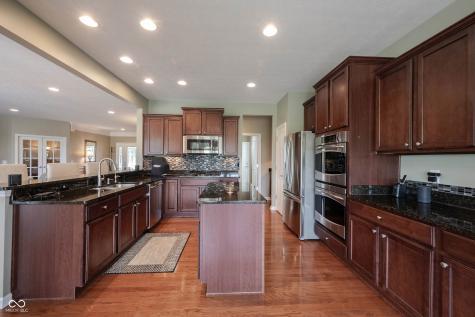 16275 Oakford Trail Fishers IN 46037