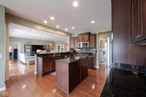 16275 Oakford Trail Fishers IN 46037