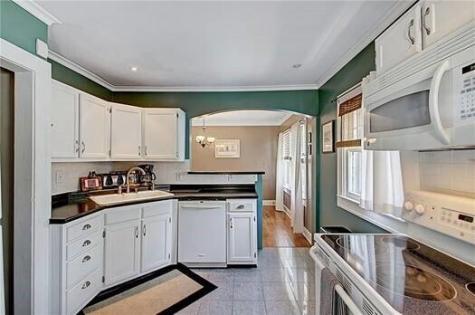 144 W 49th Street Indianapolis IN 46208