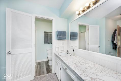 8127 Forsythia Court Indianapolis IN 46219