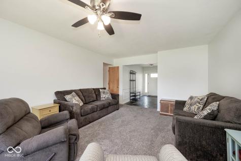 8127 Forsythia Court Indianapolis IN 46219