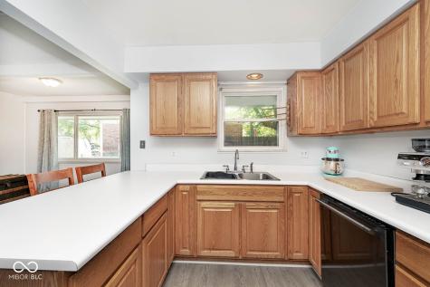 8127 Forsythia Court Indianapolis IN 46219