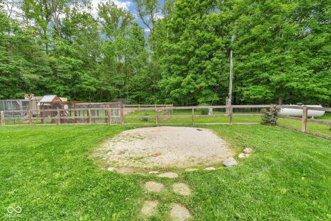 11631 Hickory Nut Road Cloverdale IN 46120