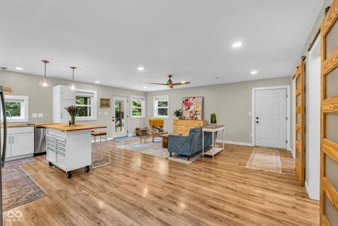 11631 Hickory Nut Road Cloverdale IN 46120