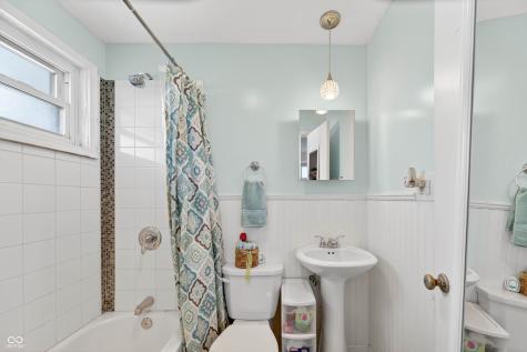 426 N 14th Avenue Beech Grove IN 46107