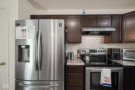 6459 Pinebark Place Indianapolis IN 46217