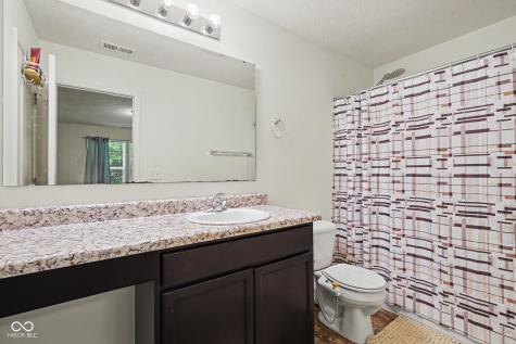 6459 Pinebark Place Indianapolis IN 46217