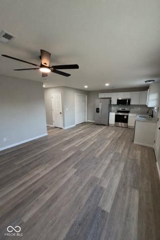 391 Country Manor Street North Vernon IN 47265