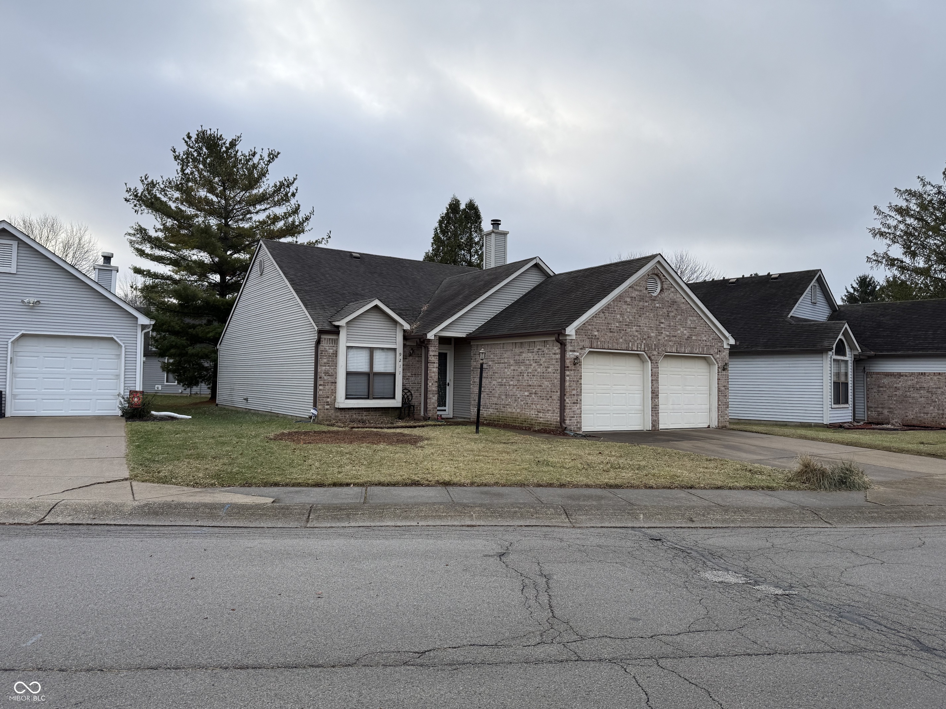 9211 Steeplechase Drive Indianapolis IN 46250