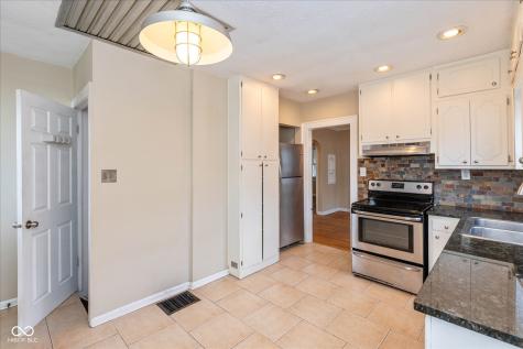 1210 Shannon Avenue Indianapolis IN 46201