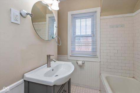 1210 Shannon Avenue Indianapolis IN 46201