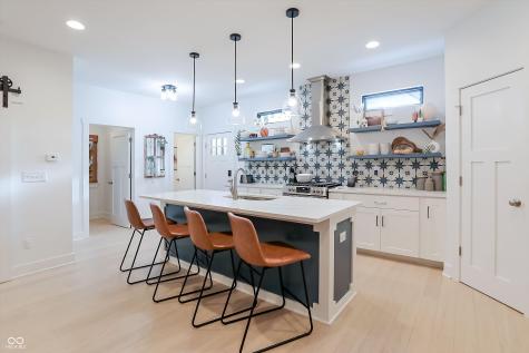 2043 Columbia Avenue Indianapolis IN 46202