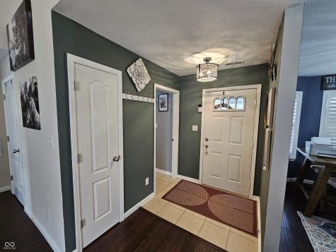 5747 Spring Oaks Way Indianapolis IN 46237