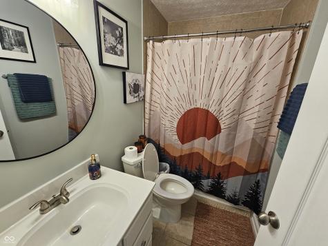 5747 Spring Oaks Way Indianapolis IN 46237